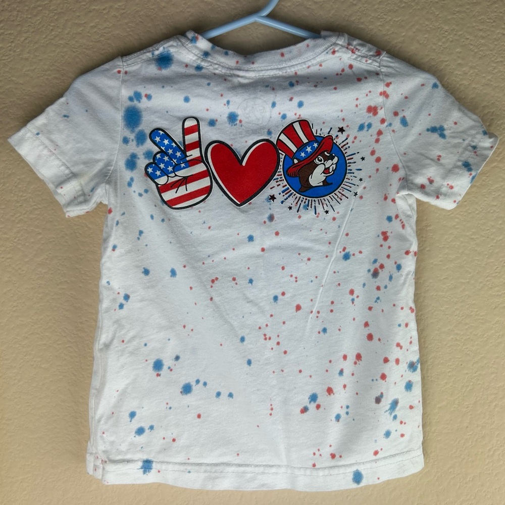 3/$10 Buccees Unisex 4of July Short Sleeve Tee Sz 2T - Picture 2 of 3